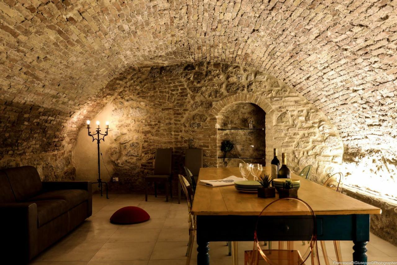 The Tower'S Garden Apartment San Gimignano Exterior photo